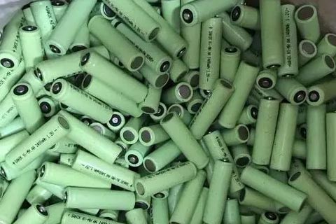 东城电瓶回收平台|高价回收超威CHILWEE电池